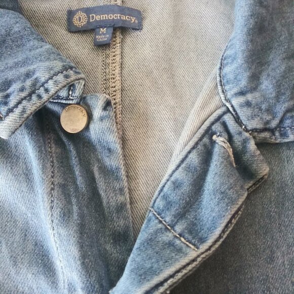 Democracy women's size M distressed denim jacket - Picture 12 of 16
